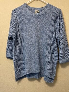 Women's Short Sleeved sweater, Sahalie size M, light blue